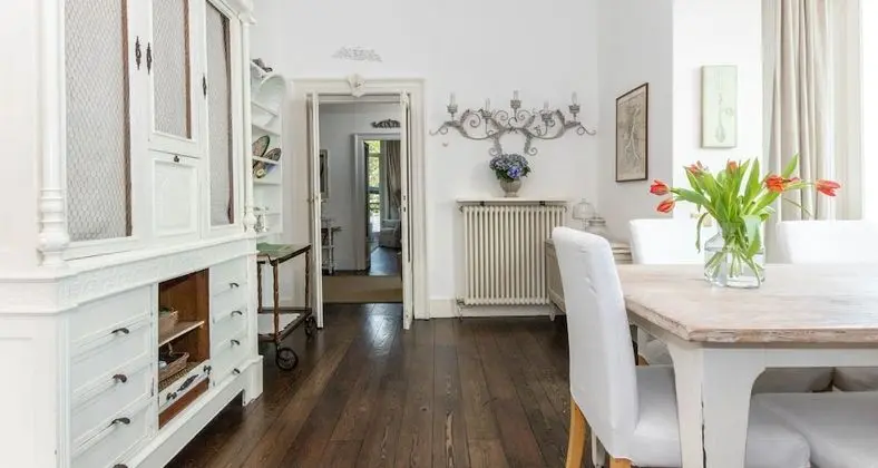 Villa (5 Bedrooms)