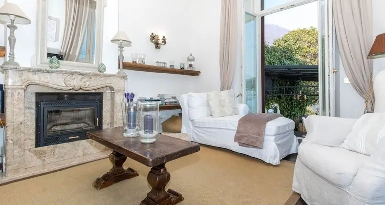 Villa (5 Bedrooms)