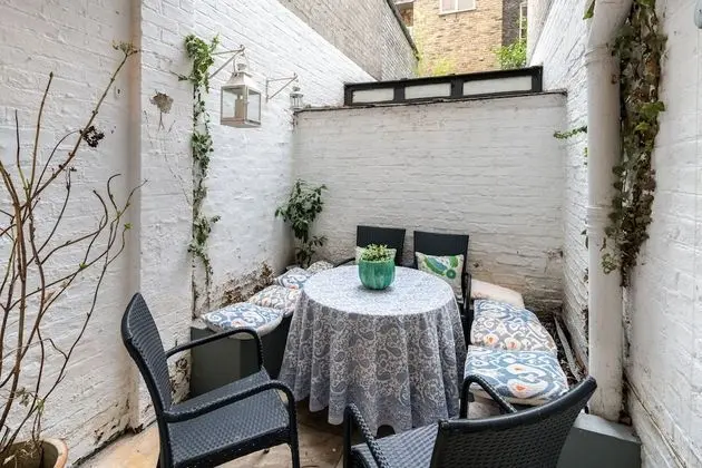 Tek Büyük Yataklı Oda (1 Bedroom)