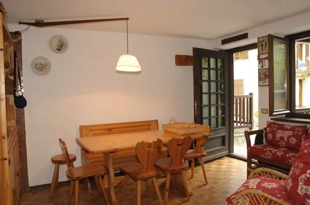 Apart Daire, 2 Yatak Odası, Balkon