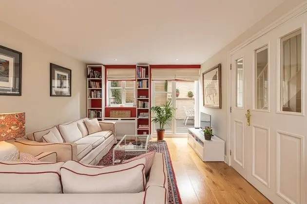 Ev (2 Bedrooms)