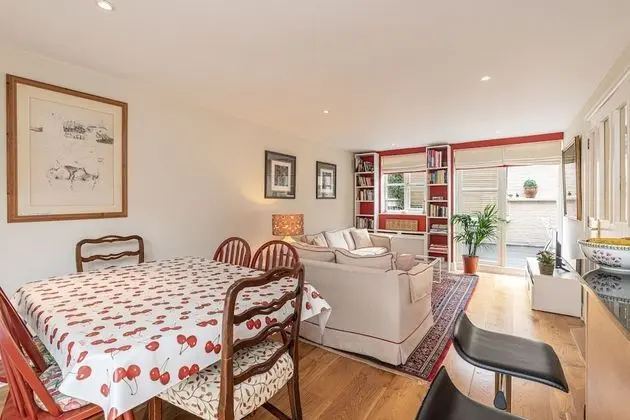 Ev (2 Bedrooms)