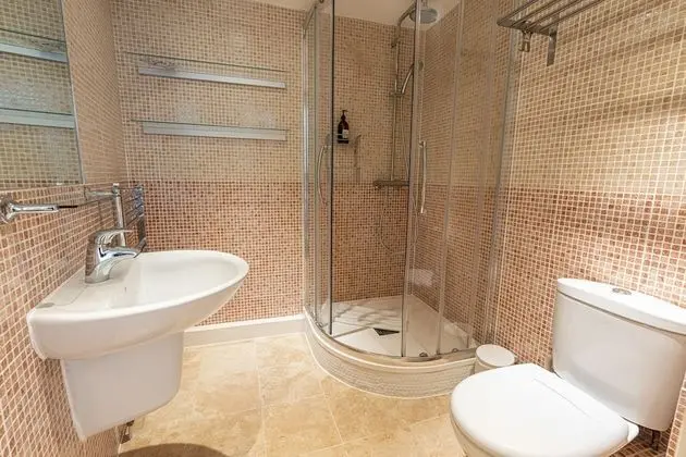 Ev (2 Bedrooms)