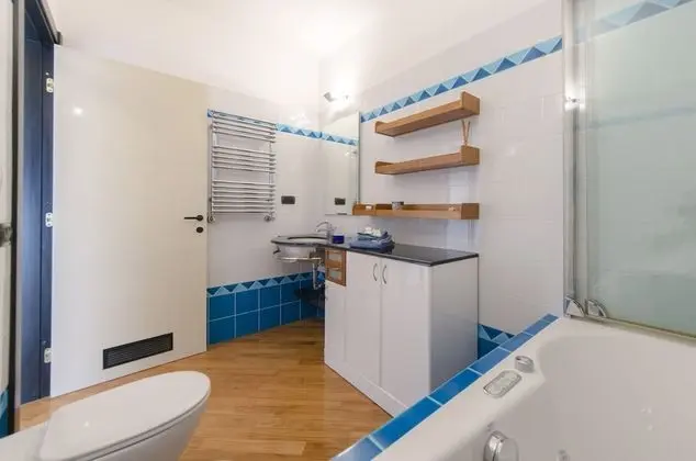 Apart Daire, 1 Yatak Odası, Balkon, Liman Manzaralı