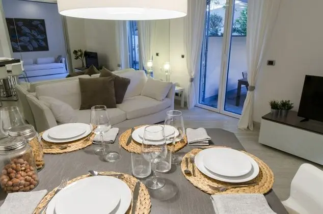 Apart Daire, 2 Yatak Odası, Bahçeli