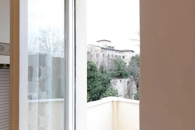 Stüdyo, Balkon