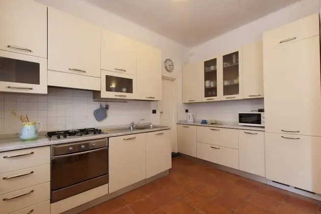 Apart Daire, 2 Yatak Odası (Location:  via Romana di Quarto)