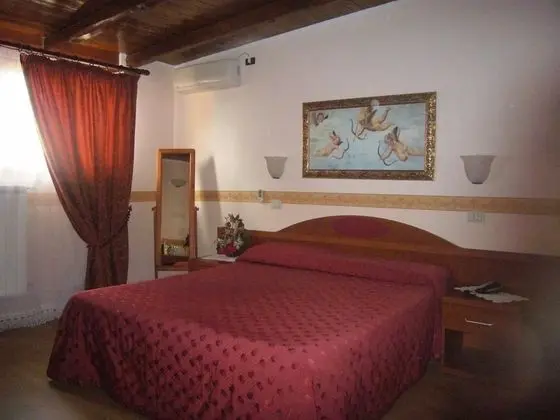 Tek Büyük Yataklı Oda