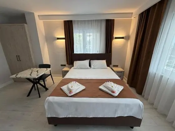 https://images.odamax.com/img/1024x768/odamax/image/upload/Alt_nay_Suit_Hotel_202605121728459_IMG_1879.JPG