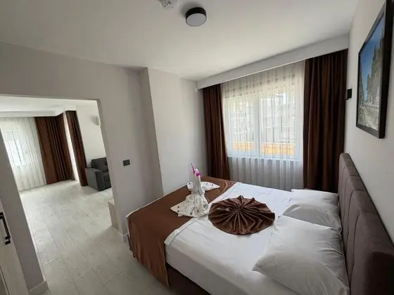 https://images.odamax.com/img/1024x768/odamax/image/upload/Alt_nay_Suit_Hotel_202605121743416_IMG_1967.JPG