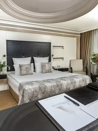 Grand Premier Suite