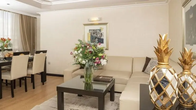 Grand Premier Suite