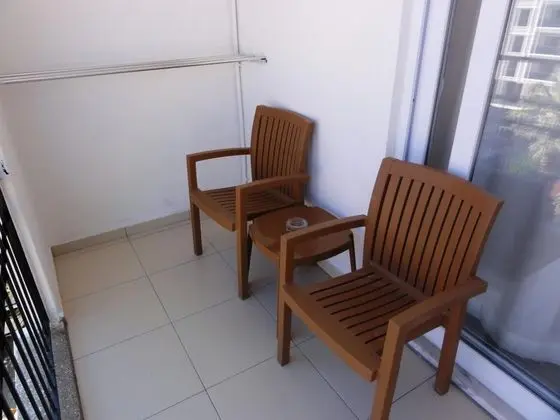 Çift Kişilik, Şehir Manzaralı