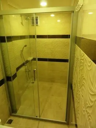 Çift Kişilik, Şehir Manzaralı