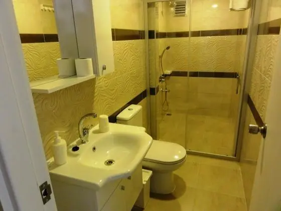Çift Kişilik, Şehir Manzaralı