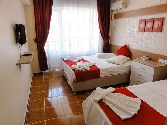 Triple, Şehir Manzaralı, Balkonlu