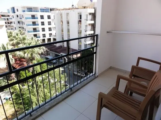 Triple, Şehir Manzaralı, Balkonlu
