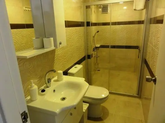 Triple, Şehir Manzaralı, Balkonlu