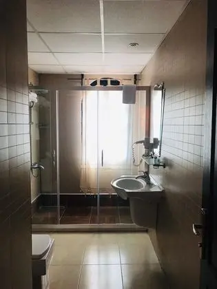 Economy Tek Büyük veya İki Ayrı Yataklı Oda