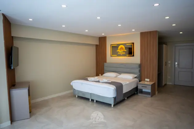 Jakuzili Deluxe Suite Oda