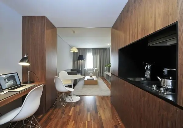 Superior Süit, Küçük Mutfak