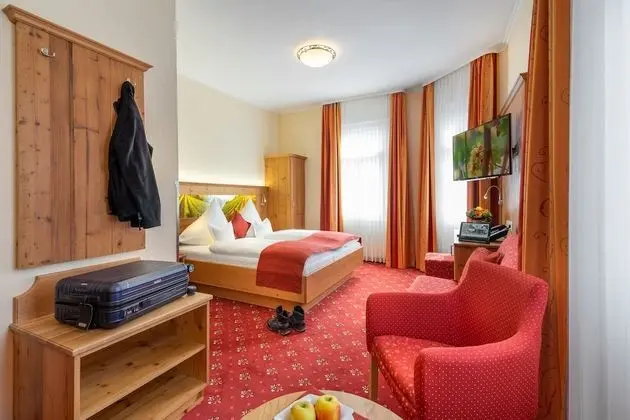 Superior Tek Büyük Yataklı Oda, 1 Büyük (Queen) Boy Yatak, Sigara İçilmez, Şehir Manzaralı