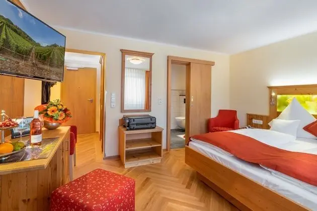 Superior Tek Büyük Yataklı Oda, 1 Büyük (Queen) Boy Yatak, Sigara İçilmez, Şehir Manzaralı