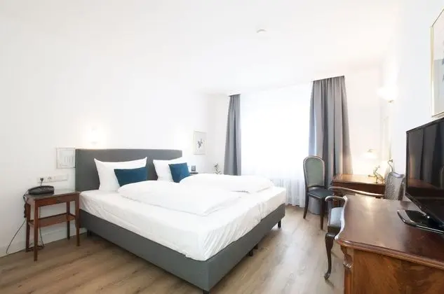 Standard Tek Büyük Yataklı Oda