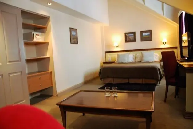 Standard Oda, 1 Büyük (Queen) Boy Yatak