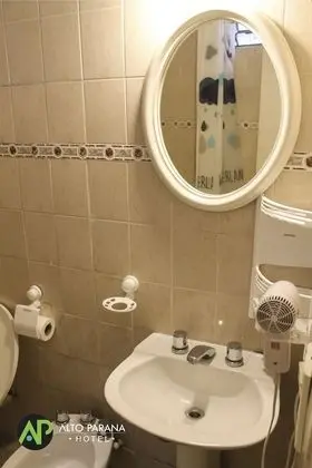 Büyük Yataklı Tek Kişilik Oda