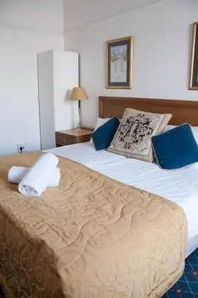 Standard Tek Büyük Yataklı Oda, Ortak Banyo