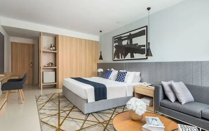 Deluxe Tek Büyük Yataklı Oda