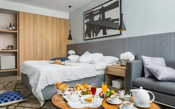 Deluxe Tek Büyük Yataklı Oda
