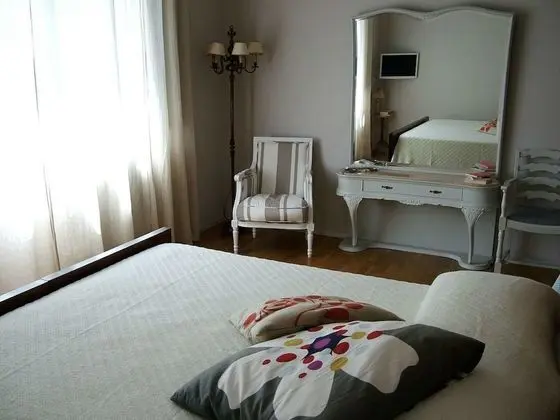 Tek Büyük Yataklı Oda, 1 Büyük (Queen) Boy Yatak, Sigara İçilmez