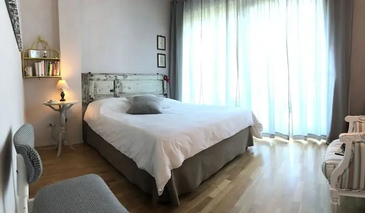 Tek Büyük Yataklı Oda, 1 Büyük (Queen) Boy Yatak, Sigara İçilmez