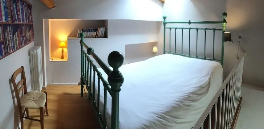 Tek Büyük Yataklı Oda, 1 Büyük (Queen) Boy Yatak, Sigara İçilmez