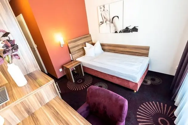 Tek Kişilik Oda (Medium)