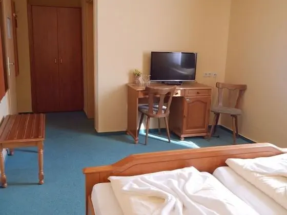 Economy Tek Büyük Yataklı Oda