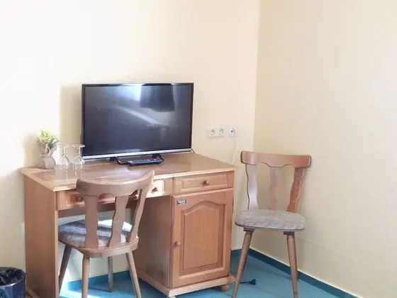 Economy Tek Büyük Yataklı Oda