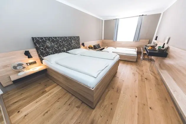 Deluxe Tek Büyük Yataklı Oda (Plus)