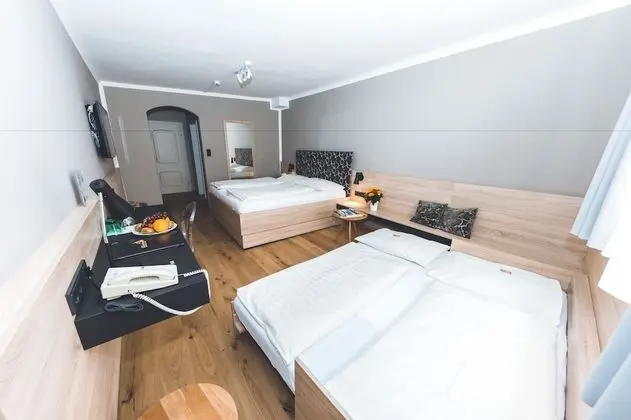 Deluxe Tek Büyük Yataklı Oda (Plus)