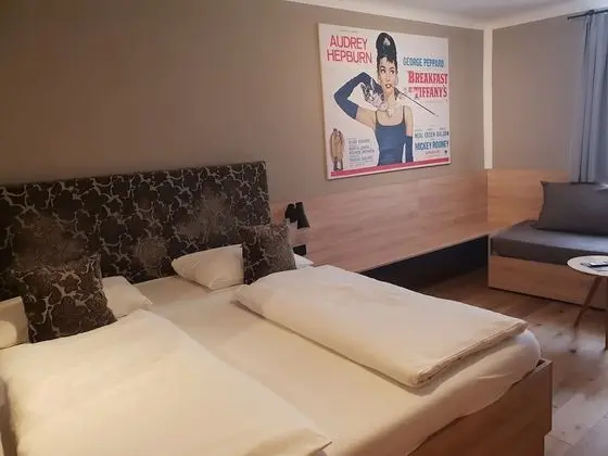Deluxe Tek Büyük Yataklı Oda (Plus)