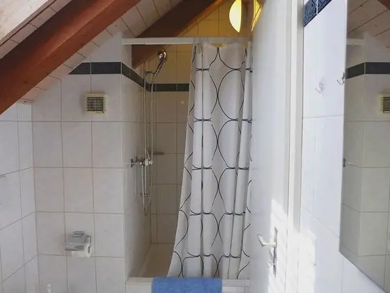 Ev