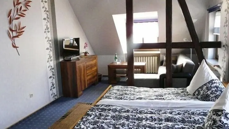 Comfort Tek Büyük Yataklı Oda