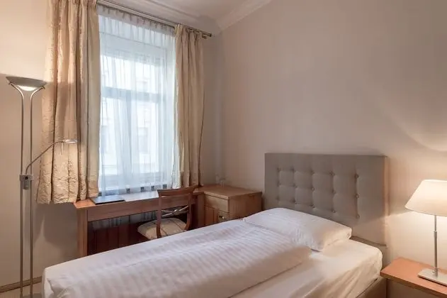 Tek Kişilik Oda, 1 Tek Kişilik Yatak