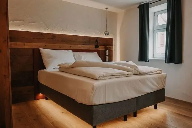 Economy Tek Büyük Yataklı Oda