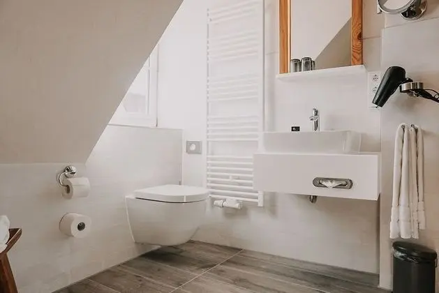 Economy Tek Büyük Yataklı Oda