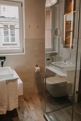 Economy Tek Büyük Yataklı Oda