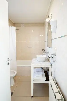 Traditional Tek Büyük Yataklı Oda