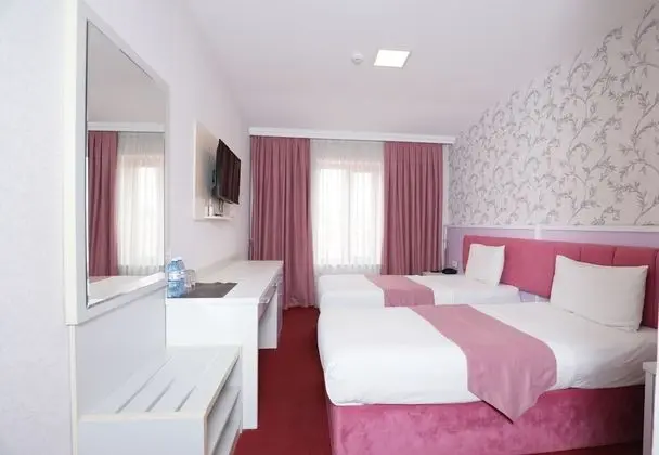 Superior Süit, Birden Çok Yatak, Havuz Kullanımı, Şehir Manzaralı
